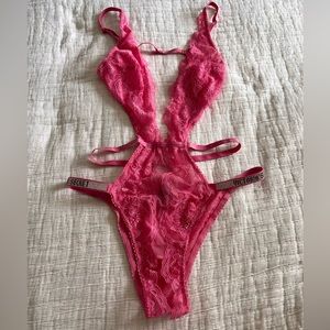 Victoria Secret. Teddy. Pink